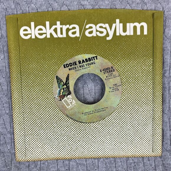 What is 45 RPM record Eddie rabbit 1976 Electra records - Picture 2 of 4
